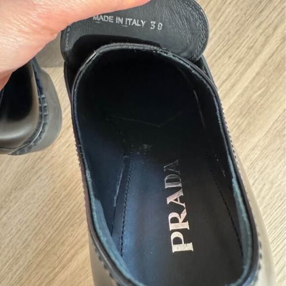 Prada brushed chunky loafer size 38 black leather - Picture 4 of 7